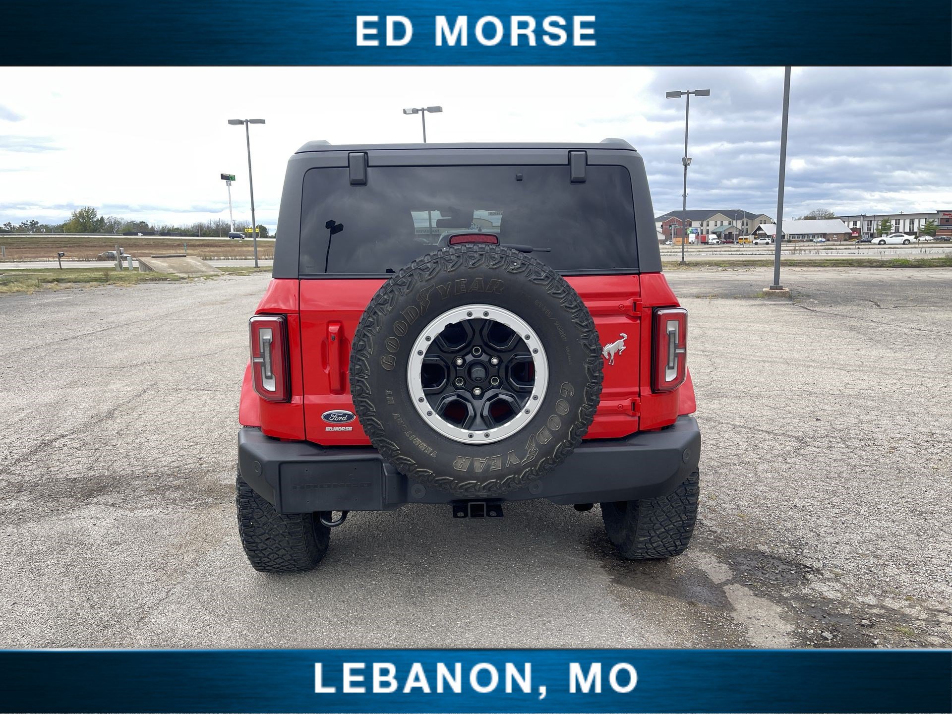 Used 2023 Ford Bronco Outer Banks AWD/4WD image 7