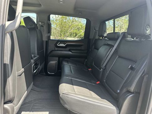Used 2024 GMC Sierra 1500 Denali AWD/4WD image 17