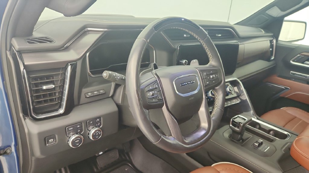 Used 2024 GMC Sierra 1500 Denali Ultimate AWD/4WD image 13