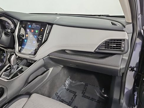 Used 2025 Subaru Outback Premium AWD/4WD image 15