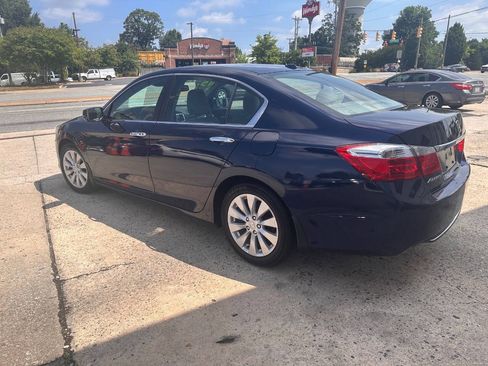 Used 2015 Honda Accord EX-L image 4