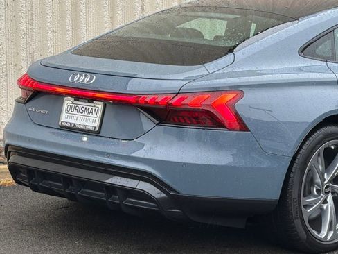 Used 2023 Audi e-tron GT Premium Plus image 8
