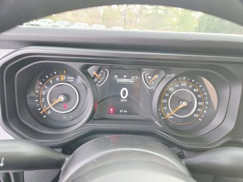 New 2026 Jeep Gladiator Sport image 19