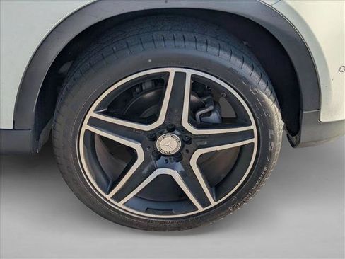 Used 2017 Mercedes-Benz GLA 250 image 10
