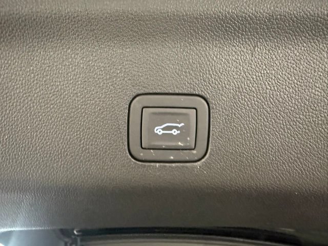 New 2026 Chevrolet Tahoe High Country w/ Sun And Tow Package RWD image 9