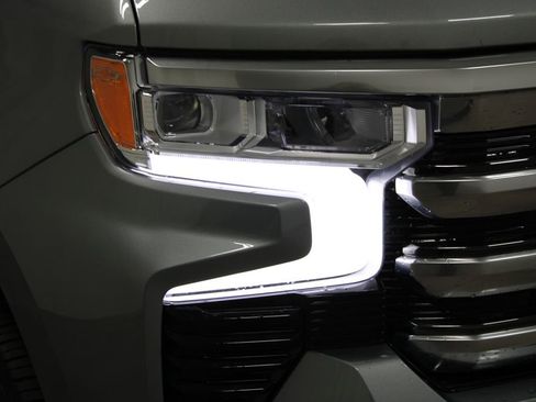 Used 2024 Chevrolet Silverado 1500 High Country w/ High Country Premium Package image 13