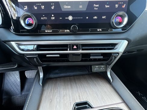 Used 2024 Lexus RX 350 image 26