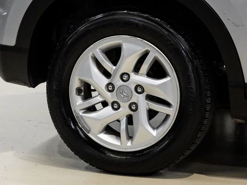 Used 2021 Hyundai Venue SE image 49