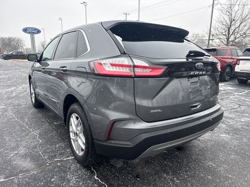 Used 2024 Ford Edge SEL w/ Convenience Package image 9