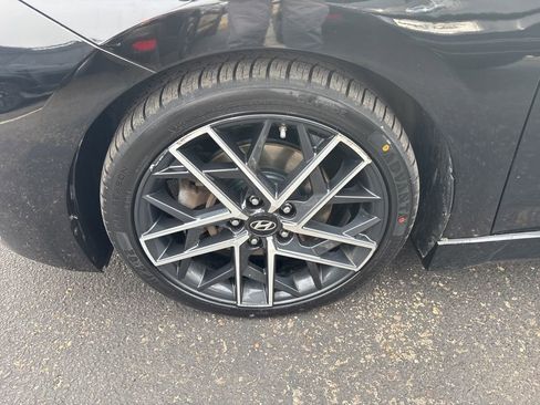 Used 2019 Hyundai Elantra Sport w/ Cargo Package image 8