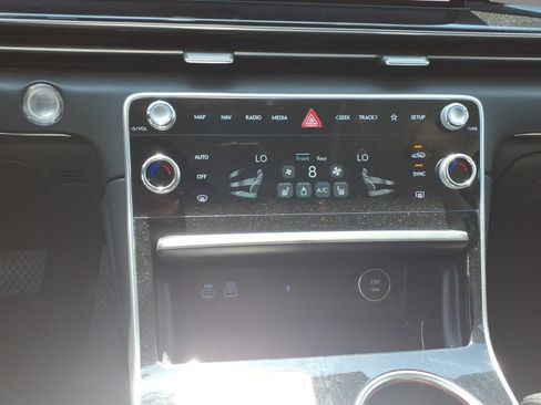 Used 2025 Genesis GV80 2.5T Standard AWD/4WD image 18