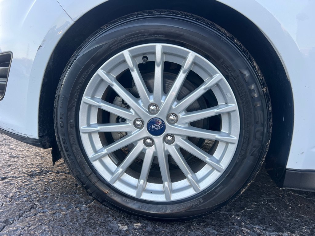 Used 2016 Ford C-MAX SEL w/ Equipment Group 302A FWD image 40