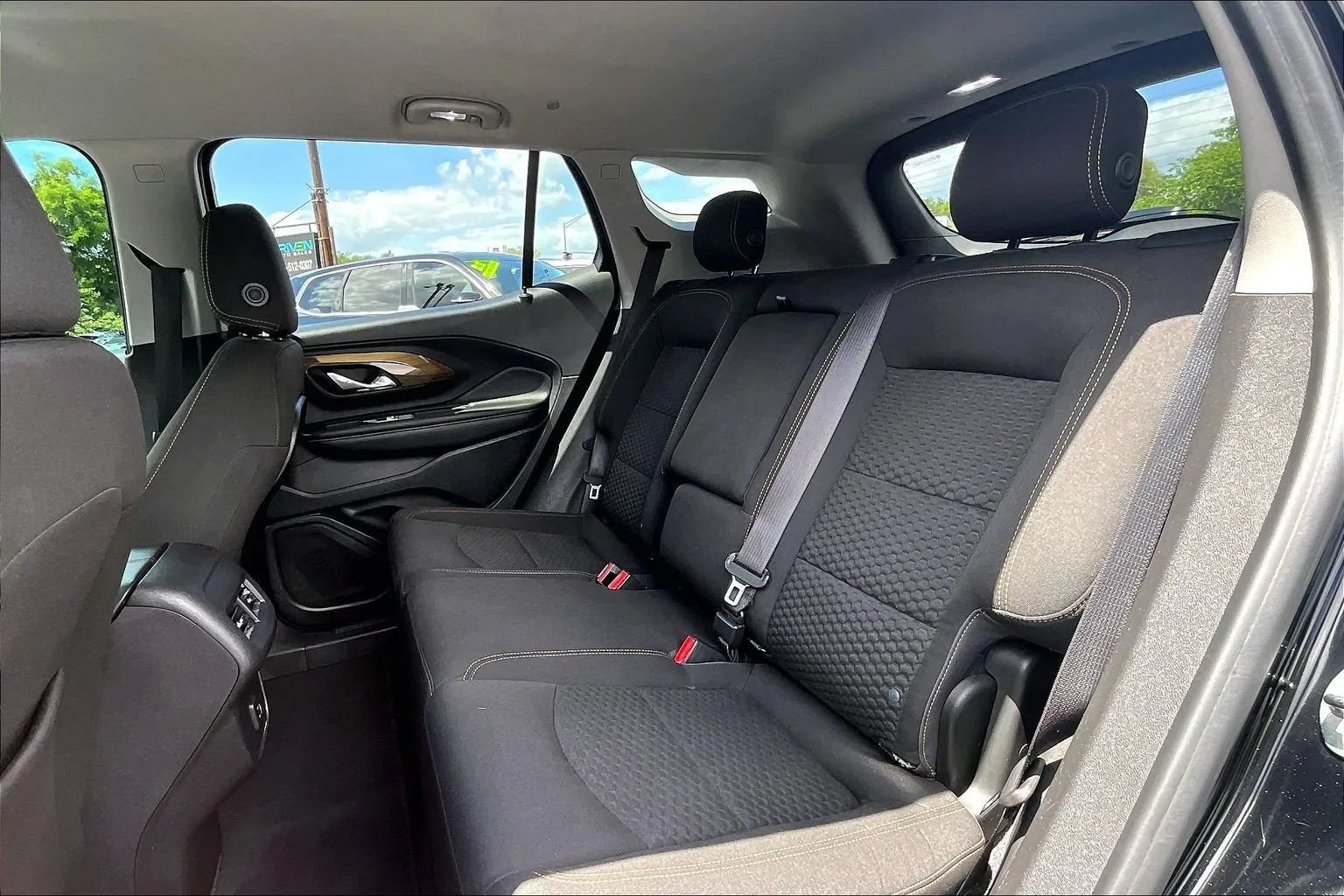Used 2020 GMC Terrain SLE w/ Driver Convenience Package FWD image 27