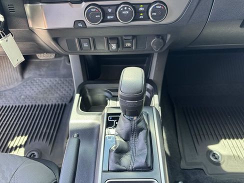 Used 2021 Toyota Tacoma SR5 RWD image 25