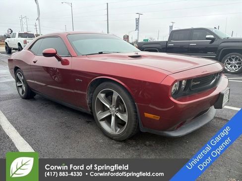 Used 2014 Dodge Challenger R/T image 4