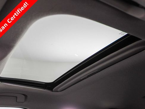 Certified 2022 Nissan Sentra SR w/ SR Premium Package image 26