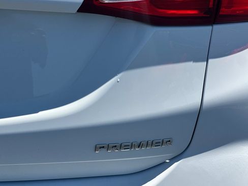 Used 2019 Chevrolet Equinox Premier FWD image 48