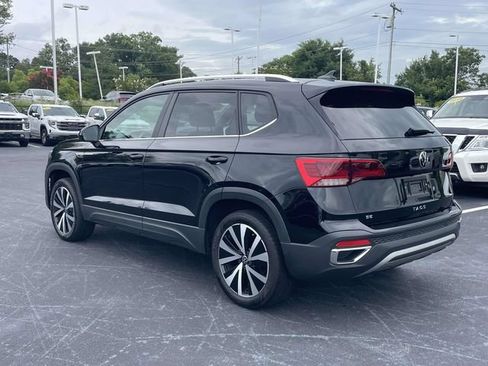Certified 2024 Volkswagen Taos SE FWD image 5