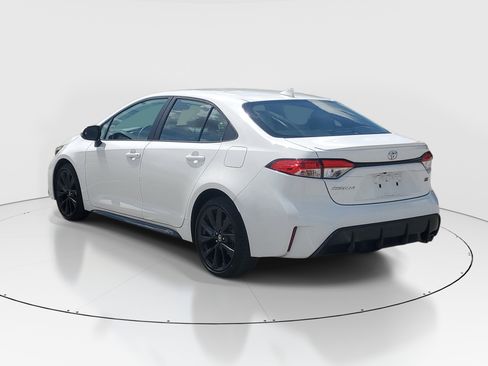 Certified 2024 Toyota Corolla SE FWD image 5