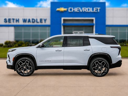 New 2026 Chevrolet Traverse High Country w/ LPO, Floor Liner Package FWD image 4
