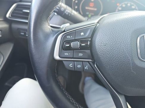 Used 2020 Honda Accord Touring image 22