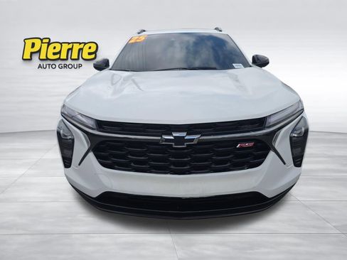 Used 2025 Chevrolet Trax RS w/ Sunroof Package FWD image 7