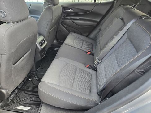 Used 2018 Chevrolet Equinox LT image 19