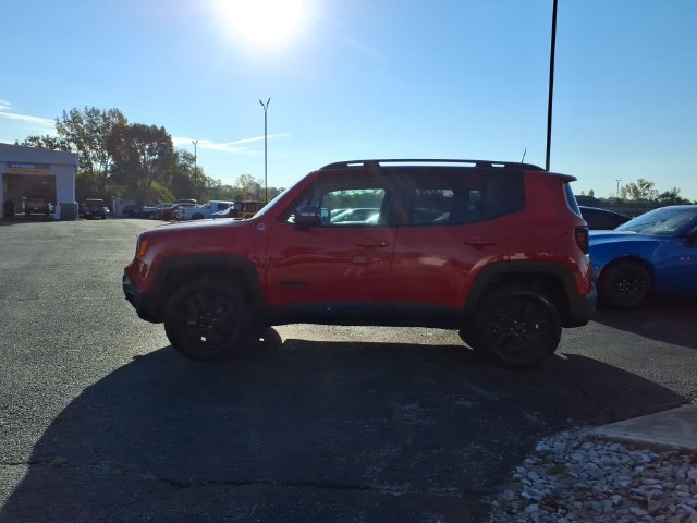 Used 2018 Jeep Renegade Trailhawk w/ Cold Weather Group II AWD/4WD image 4