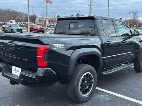 New 2026 Toyota Tacoma TRD Off-Road w/ TRD Off Road Premium Package image 33