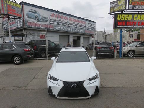 Used 2017 Lexus IS 200t F Sport w/ F Sport Package RWD image 6