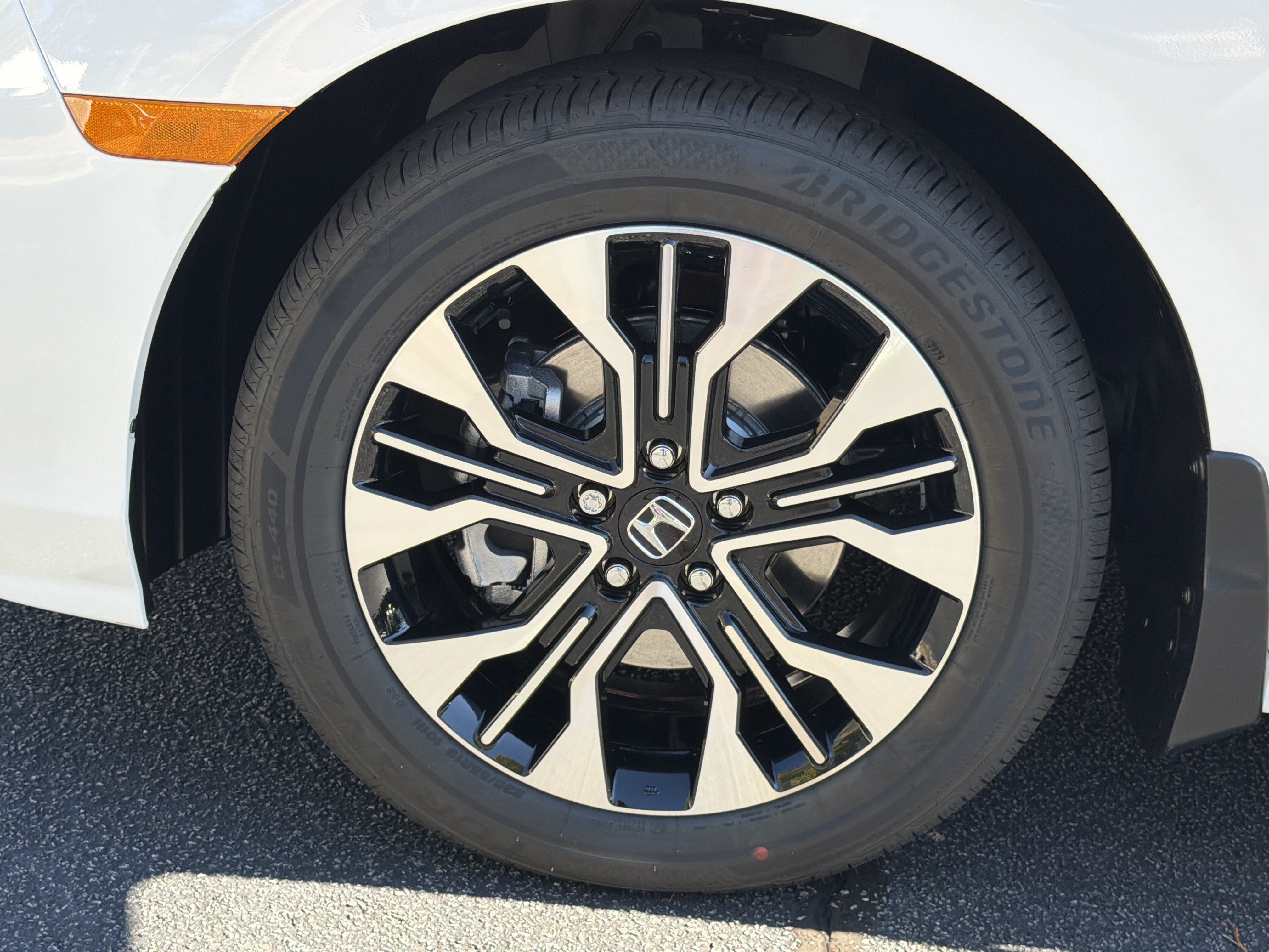 New 2027 Honda Odyssey Elite image 31