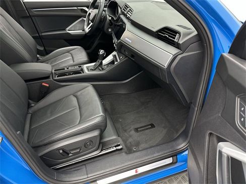 Certified 2023 Audi Q3 2.0T Premium Plus w/ Premium Plus Package image 24