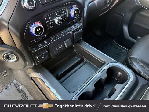 Used 2022 GMC Sierra 2500 AT4 image 20