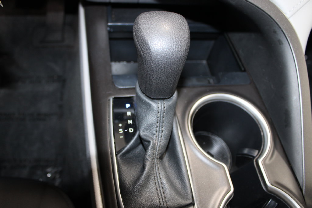 Used 2022 Toyota Camry LE FWD image 42