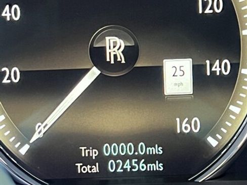 Used 2024 Rolls-Royce Phantom Sedan image 17