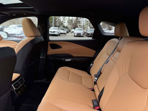 Used 2024 Lexus RX 350 Premium w/ Accessory Package (K3) image 18