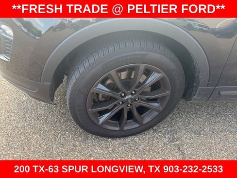 Used 2019 Ford Explorer XLT w/ Equipment Group 202A FWD image 4