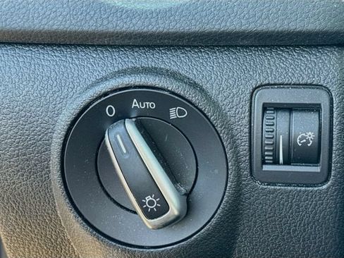 Used 2017 Volkswagen Tiguan Wolfsburg Edition AWD/4WD image 13