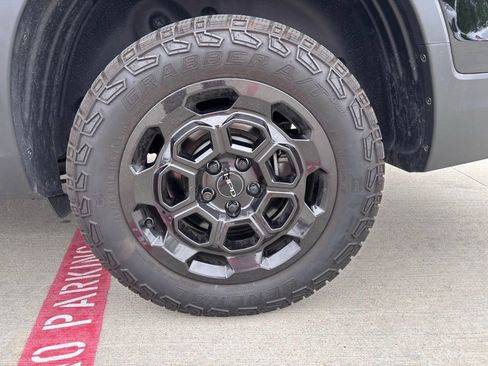 Used 2025 Honda Ridgeline TrailSport+ image 11