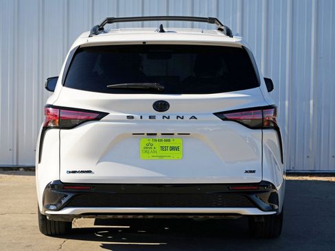 Used 2025 Toyota Sienna XSE w/ XSE Plus Package image 53