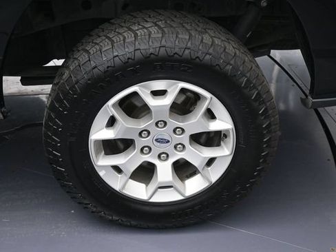 Used 2023 Ford F150 XLT AWD/4WD image 12