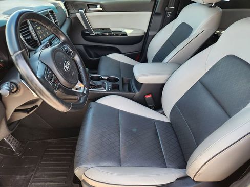 Used 2019 Kia Sportage EX w/ EX Sport Appearance Package AWD/4WD image 12