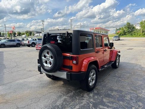 Used 2015 Jeep Wrangler Unlimited Sahara w/ Connectivity Group AWD/4WD image 5