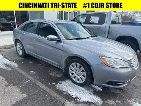 Used 2014 Chrysler 200 LX image 1