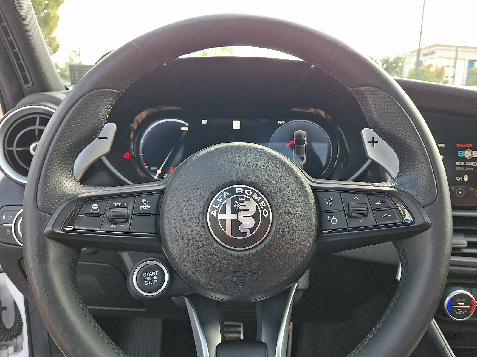 Used 2024 Alfa Romeo Giulia Veloce AWD/4WD image 21