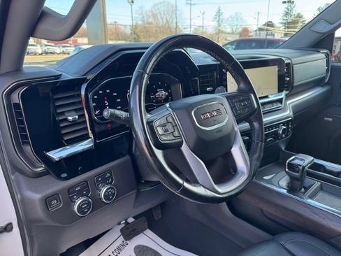 Used 2024 GMC Sierra 1500 SLT w/ SLT Premium Plus Package AWD/4WD image 16
