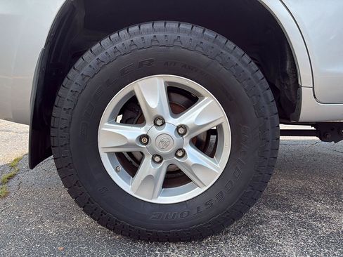Used 2009 Toyota Land Cruiser w/ Upgrade Pkg AWD/4WD image 26