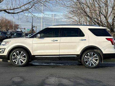 Used 2016 Ford Explorer Platinum image 5