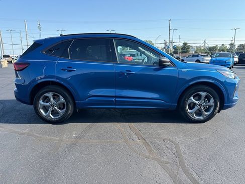 Used 2023 Ford Escape ST-Line w/ Tech Pack #1 AWD/4WD image 8