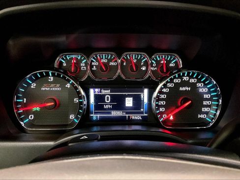 Used 2018 Chevrolet Silverado 1500 LT w/ All Star Edition AWD/4WD image 14